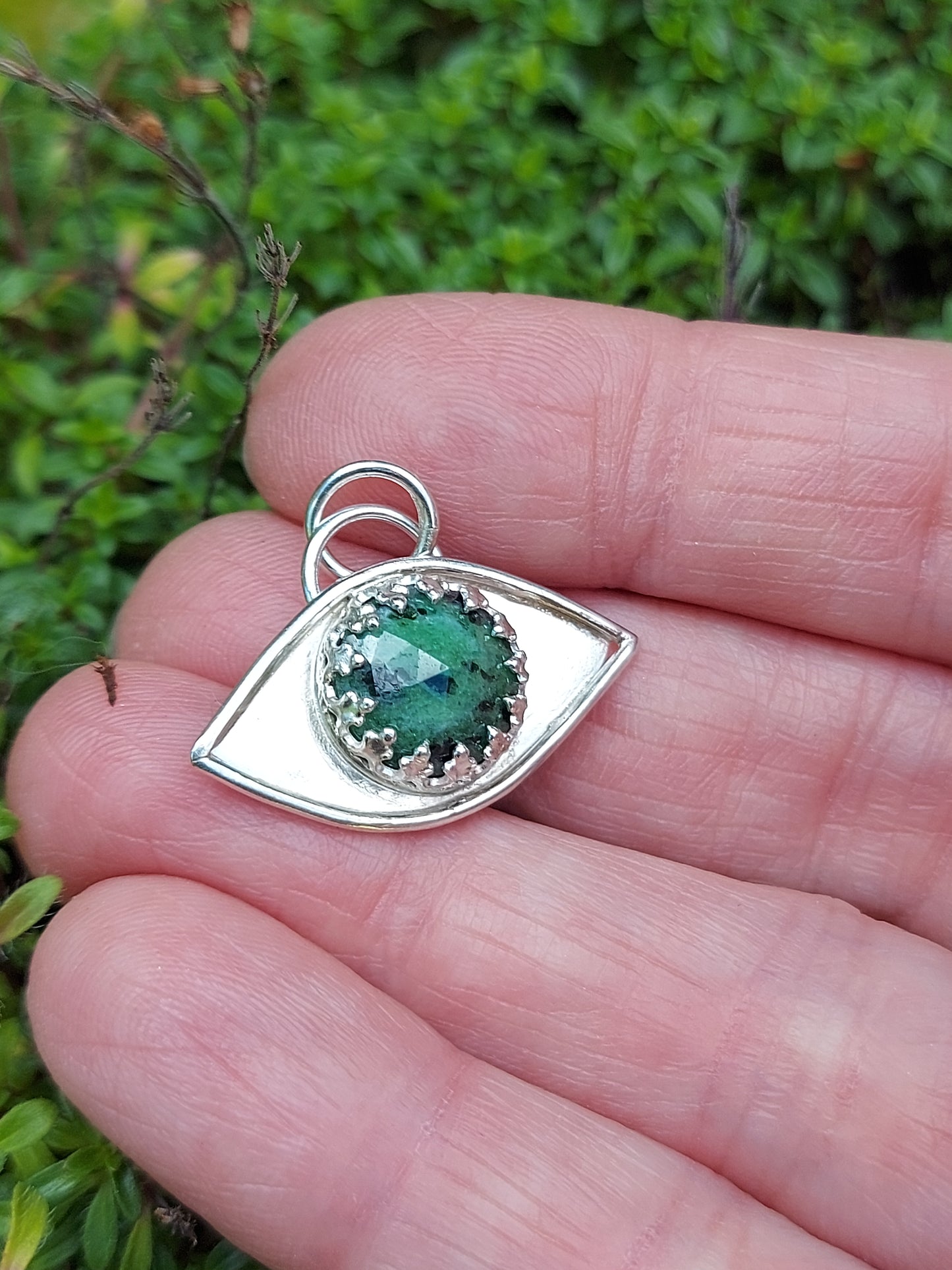 Eye of protection ruby zoisite