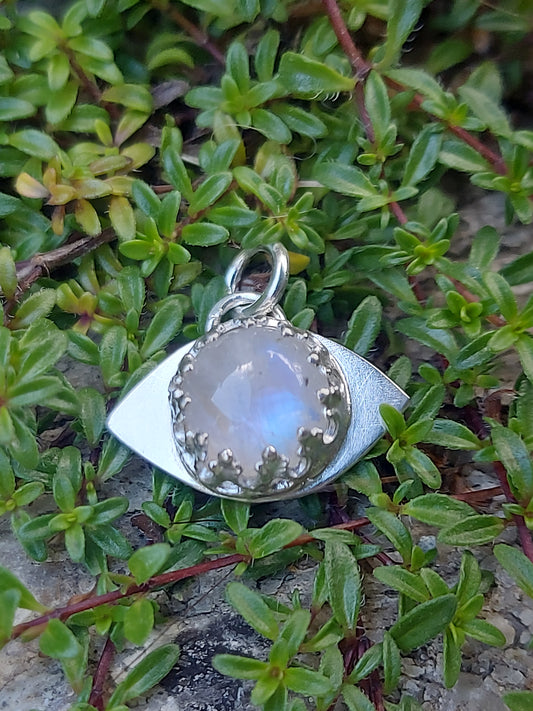 Eye of protection moonstone mini