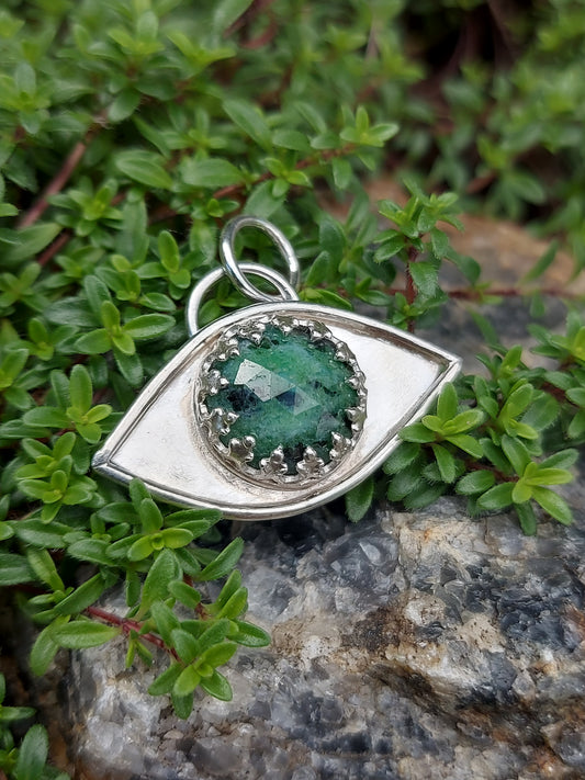 Eye of protection ruby zoisite