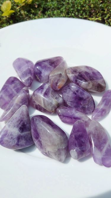 amethyst lavender color tumbled crystal for healing