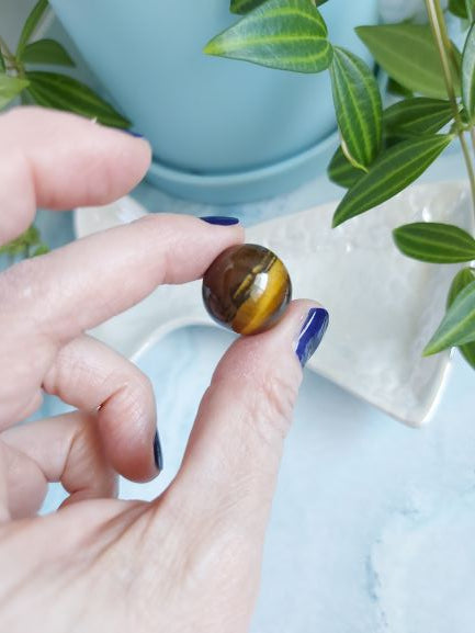 golden stripe tiger eye 20mm sphere
