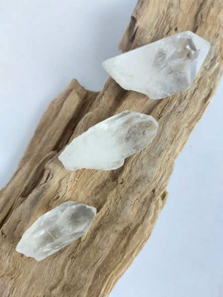 Clear Quartz point crystal for energy healing