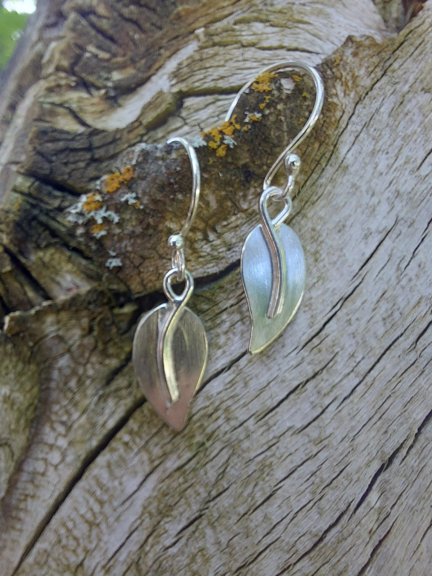 Leaf dangle earrings