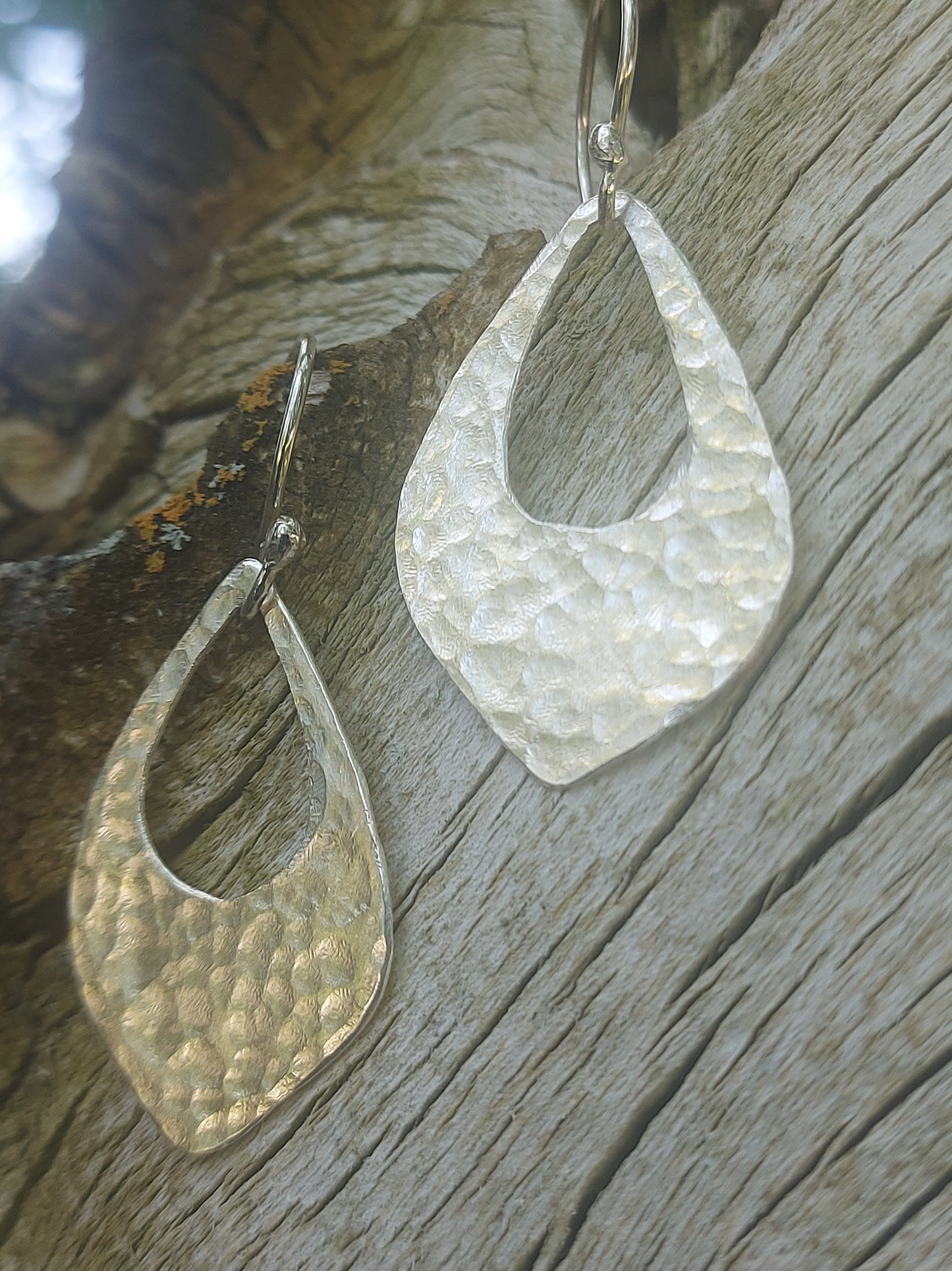 Willow leaf earrings tear drop design