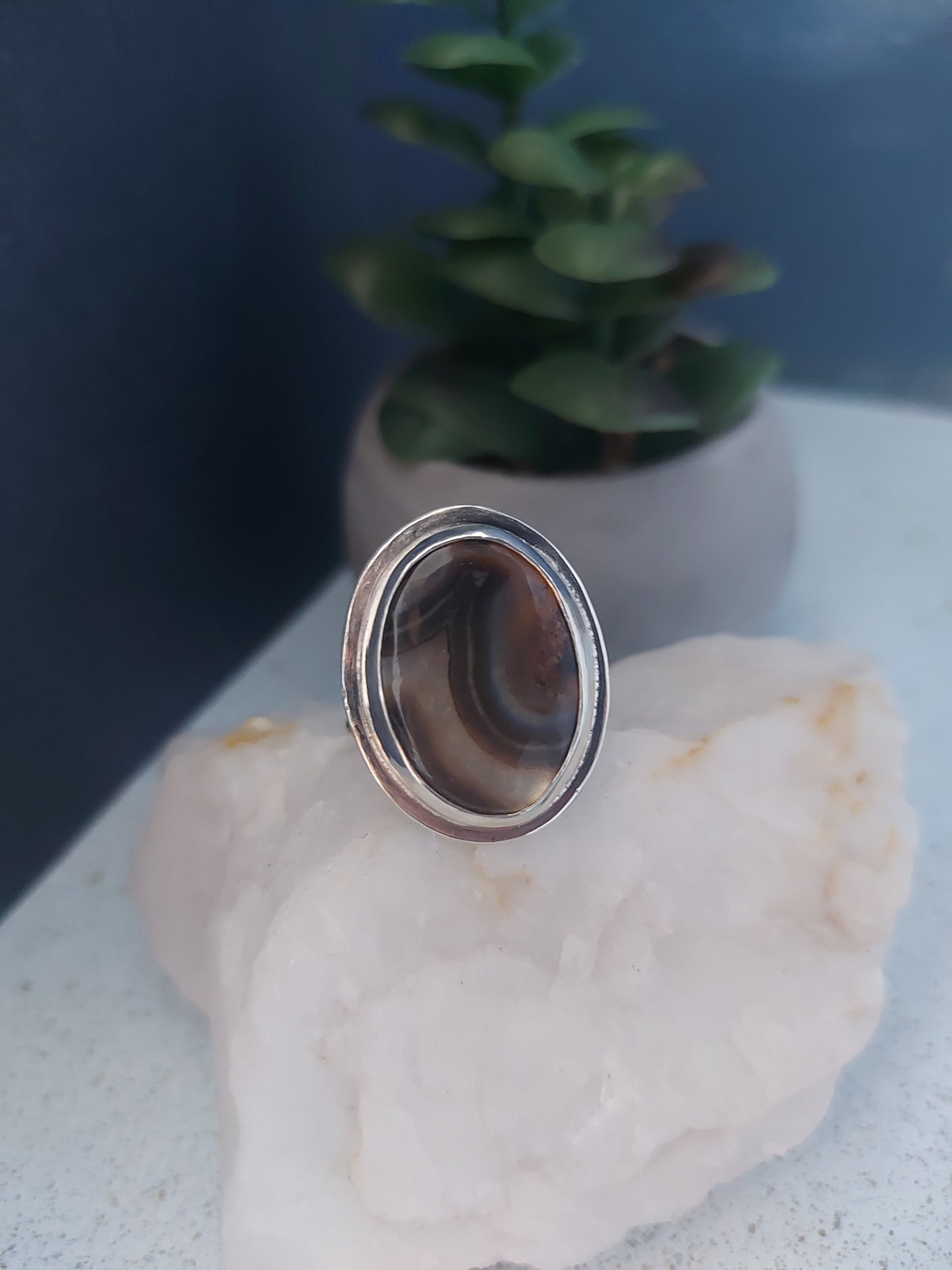 agate oval round ring
