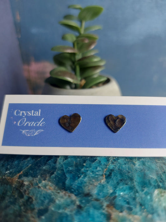 Black heart hammered studs