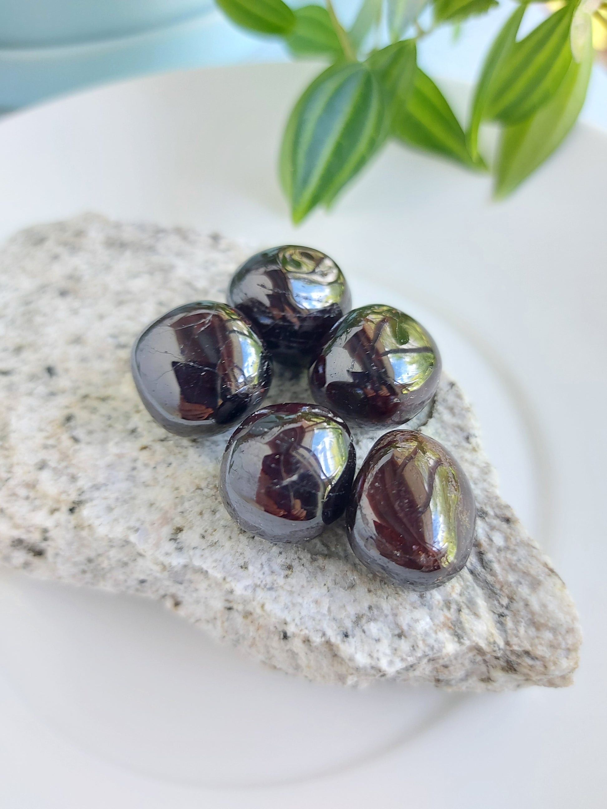 garnet tumbled  gemstone