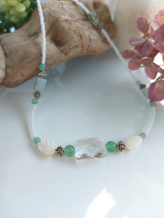 Quartz, Aventurine and Mother of Pearl Necklace